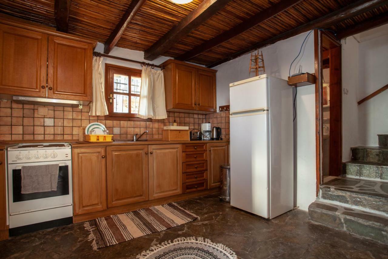 Гостьовий будинок Argyros House Тріопетра Екстер'єр фото